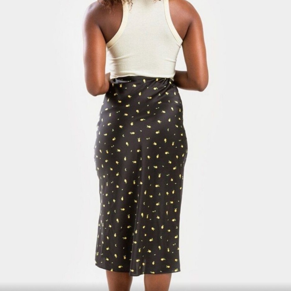 Francesca lemon skirt size Large